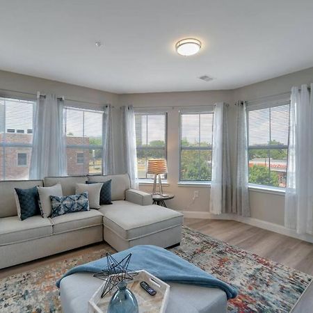 Beautiful 2Br Apt/Ewr Airport/King /Free Parking Newark Bagian luar foto